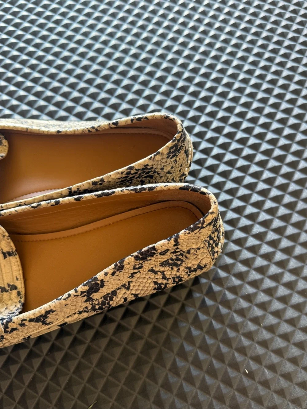 Coach snakeskin print loafers 6.5 women’s